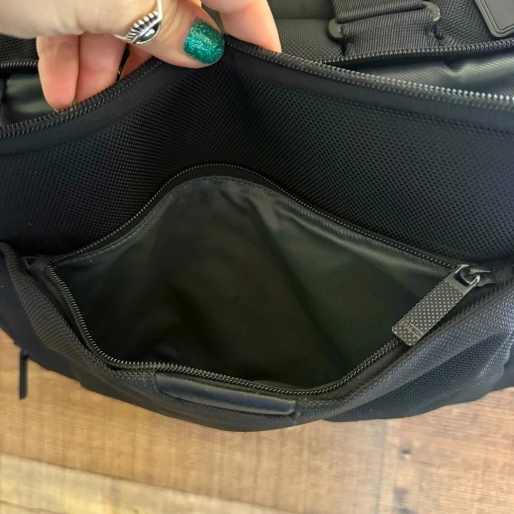 Tumi T-Tech Network T-Pass Expandable Solid Nylon Messenger Briefcase Bag